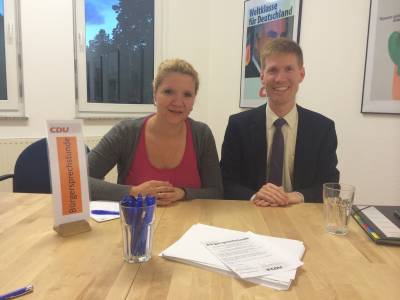 Zum zweiten Mal eine Brgersprechstunde mit der Marienfelder Bezirksverordneten Regina Krper organisiert.