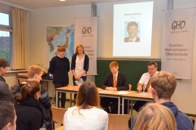 Brisante Gesprchsrunde mit Schlern der Gustav-Heinemann-Oberschule am 21.10.2013