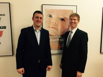 Patrick Liesener und Roman Simon gemeinsam bei der Brgersprechstunde am 5.11.2015