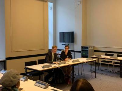 Besuchergruppe einer Orientierungsklasse aus Neuklln