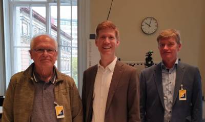 Sachverstand von Martin Weiland (Vizeprsident http://berliner-schwimm-verband.de) und Dr. Johannes Kleinsorg (Vorstandsvorsitzender Berliner Bder Betriebe) bei Anhrung im Sportausschuss im AGH
 mit dem Thema 