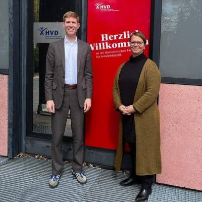 Sitzung des Berliner Beirat fr Familienfragen heute in Mariendorf, Berlin, Germany in der Humanistische Fachschule fr Sozialpdagogik. Ein groes Dankeschn fr die Gastfreundschaft geht an Britta Licht und alle Mitstreiterinnen und Mitstreiter beim Humanistischer Verband Berlin-Brandenburg KdR.
Themen u.a. 