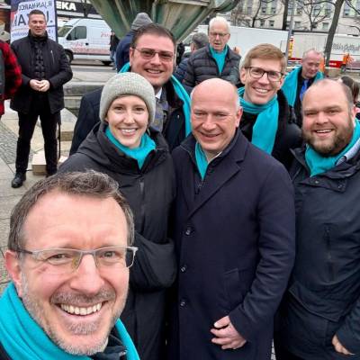 Mit guter Stimmung und treffenden Worten von Carsten Linnemann haben wir am 8. Februar 2024 dazu aufgerufen, am Sonntag ein Zeichen gegen die Bundesregierung aus SPD, Grnen und FDP zu setzen. Zweitstimme CDU; Erststimme Jan-Marco Luczak.