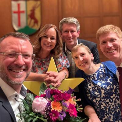 Am 17. Mai 2024 ehrt der Kreisparteitag der CDU Tempelhof-Schneberg unter anderem Jan-Marco Luczak, Christian Schoeler und Eike Paulun fr 25 Jahre Mitgliedschaft. Jochen Feilcke wird fr 60 Jahre Mitgliedschaft geehrt. Schn, dass sich Hildegard Bentele mitten im Wahlkampf Zeit nimmt, im Prsidium des Parteitages mitzuwirken.