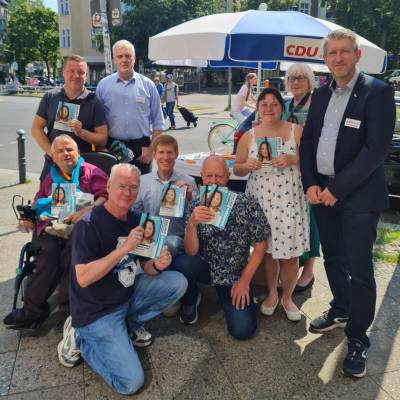 Am 8. Juni 2024 hatten wir am Stand der CDU Friedenau eine starke Mannschaft, starkes Wetter und starke Stimmung: Oft hrten wir, 'Ich habe Hildegard Bentele schon gewhlt.