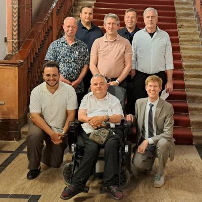 Am 14. Juni 2025 wurde der neue Vorstand der CDU Friedenau gew�hlt. Ich freue mich sehr �ber das Vertrauen und die Wiederwahl zusammen mit den stellvertretenden Vorsitzenden Inga Frohmann, Wolfram Giese und Christian Schoeler sowie dem Schatzmeister Martin Wust. Ebenfalls aktiv im Vorstand sind u.a. Dr. Stefan Flemming, Marcus G�tzschlicht, Adam Konst, Artur Adam und Philipp Seehofer. Wir werden uns weiterhin engagiert f�r Friedenau einsetzen.